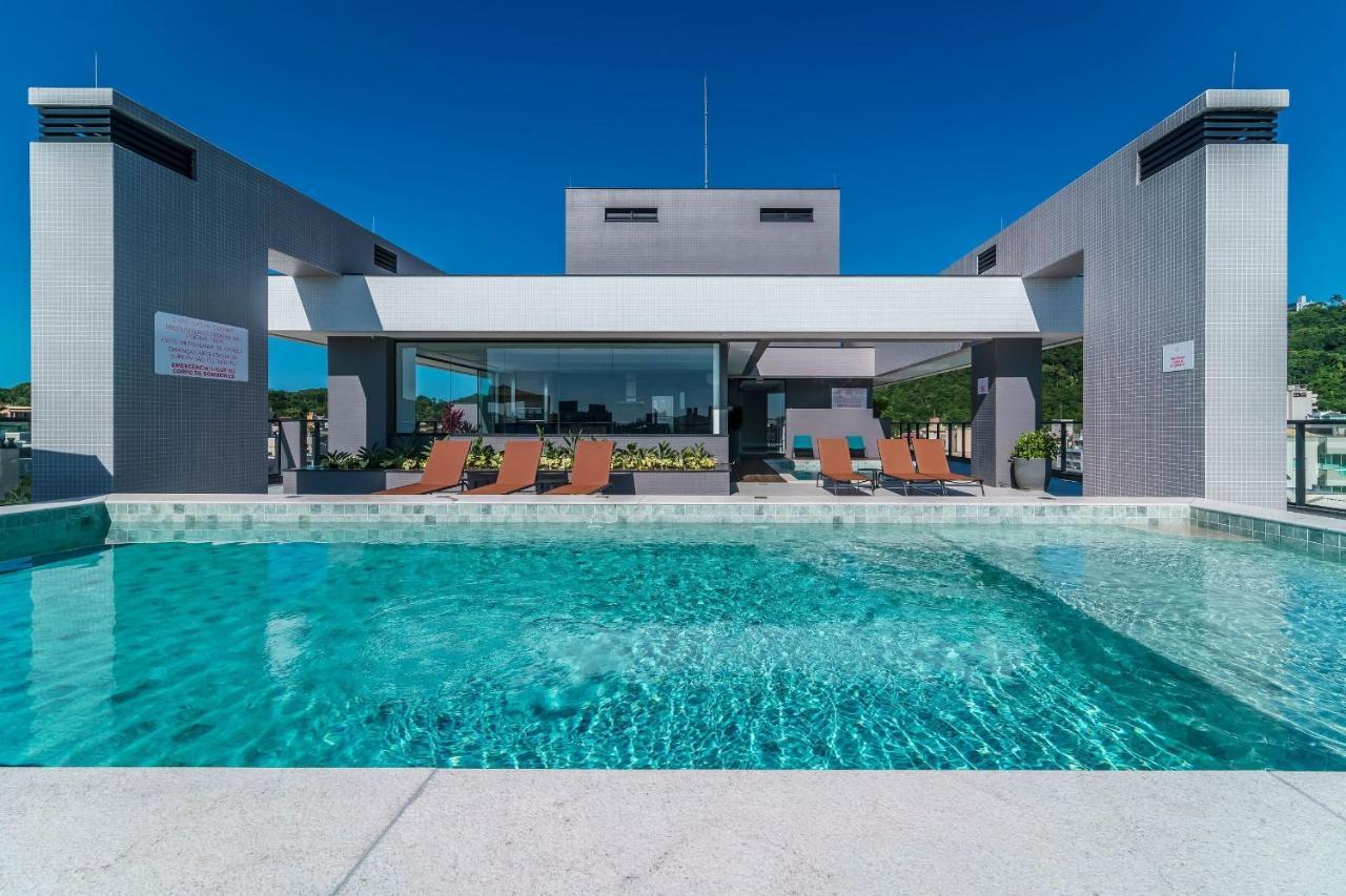 Adra 106 - Apartamento No Centro De Bombinhas - Rooftop Com Piscina E Academia - A Poucos Metros Da Praia - Экстерьер фото
